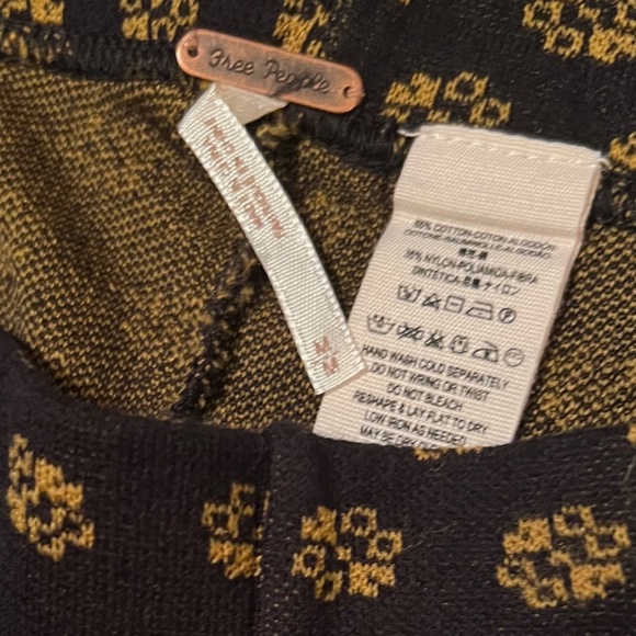 Free People High-rise Legging--Size Medium - Picture 6 of 7